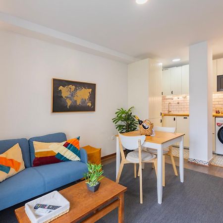 Cosy Remodeled Apartment In The City Center ฟุงเดา ภายนอก รูปภาพ