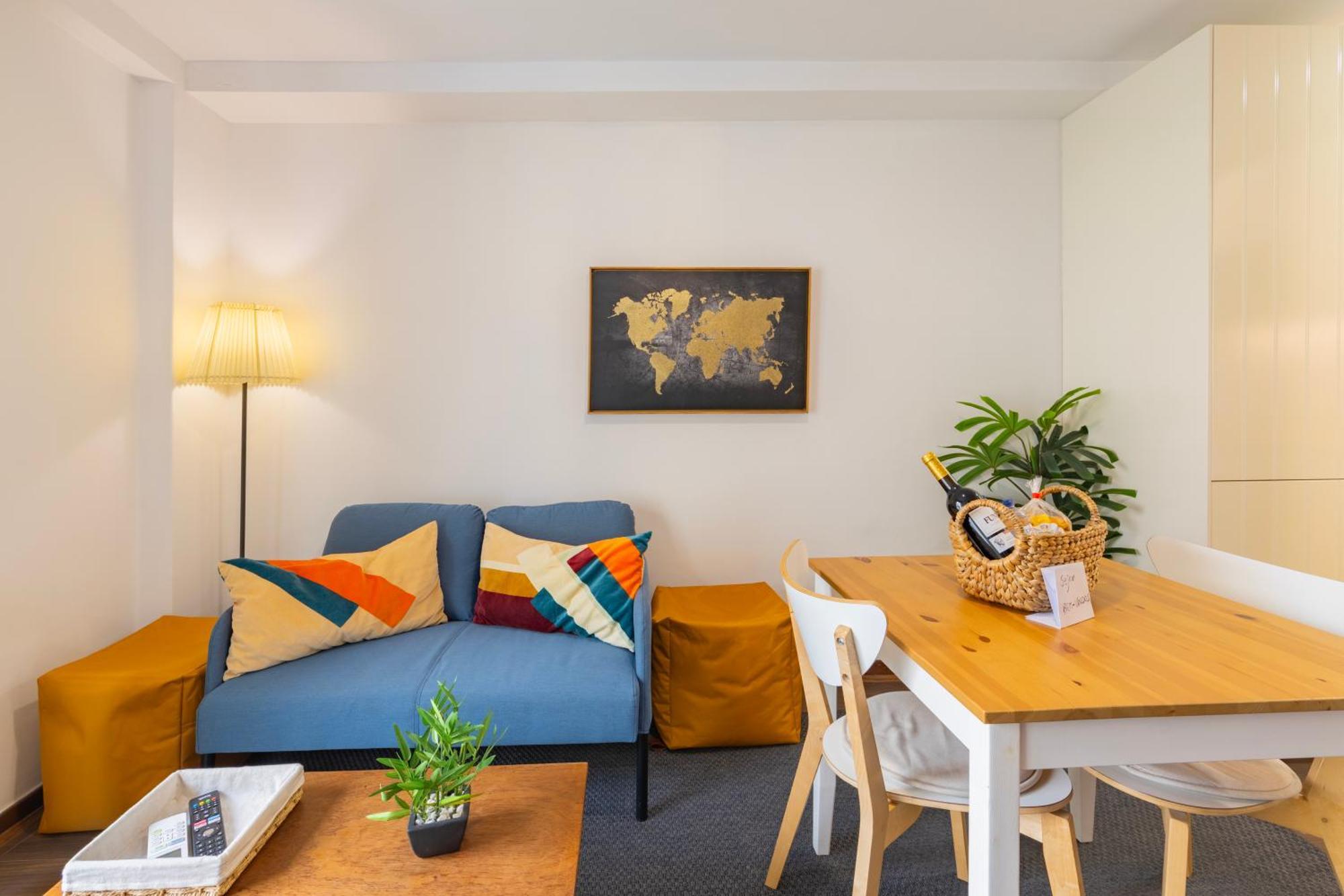 Cosy Remodeled Apartment In The City Center ฟุงเดา ภายนอก รูปภาพ