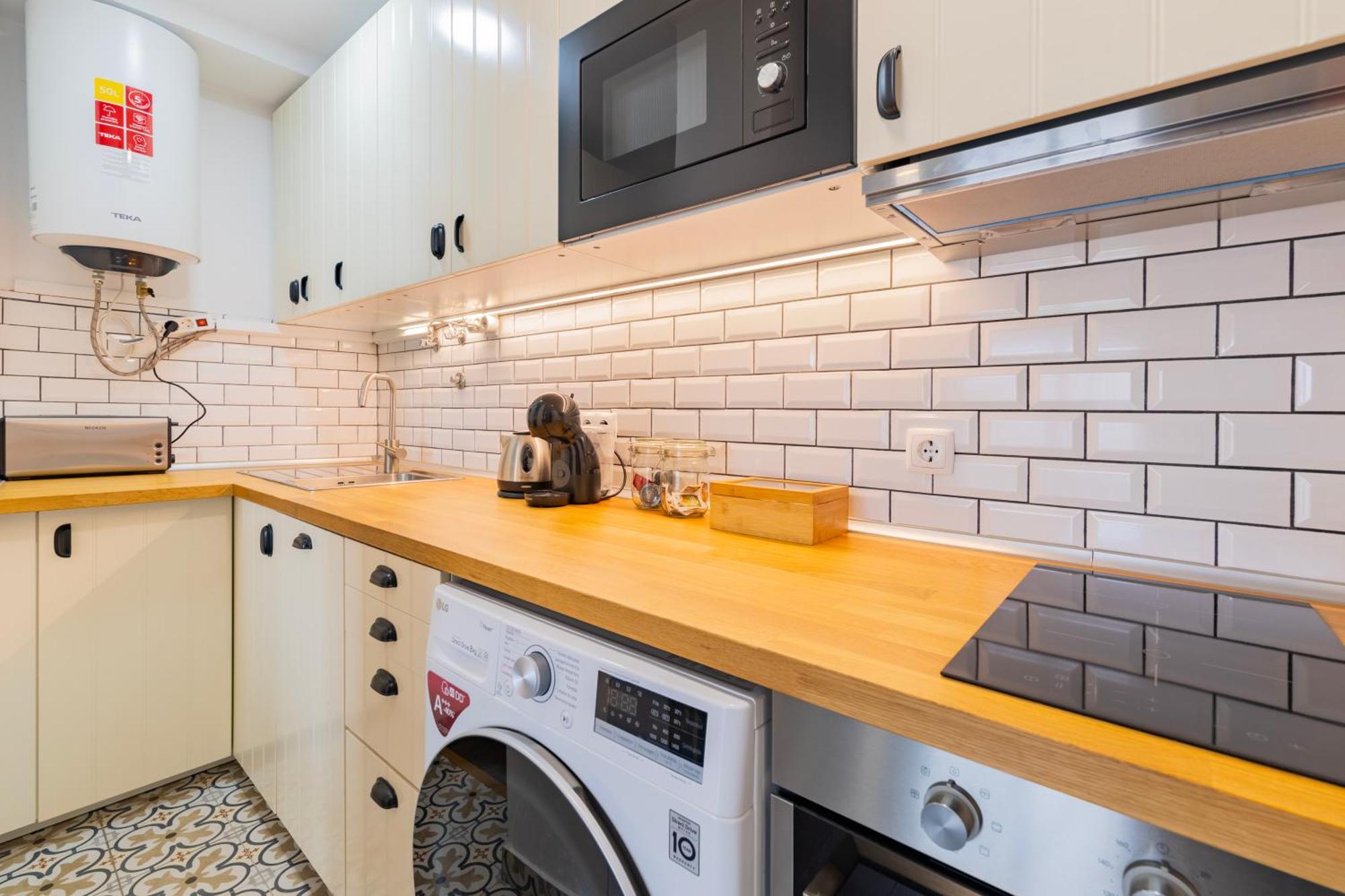 Cosy Remodeled Apartment In The City Center ฟุงเดา ภายนอก รูปภาพ