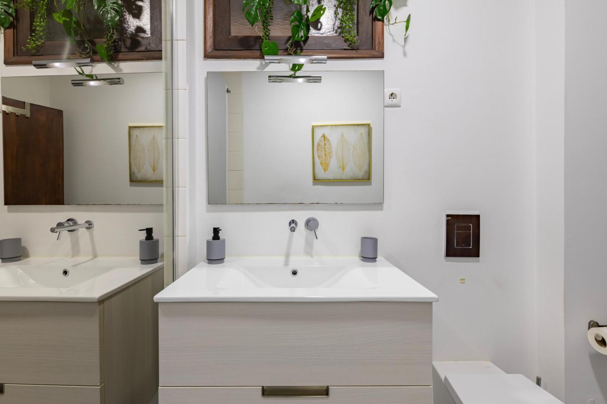 Cosy Remodeled Apartment In The City Center ฟุงเดา ภายนอก รูปภาพ