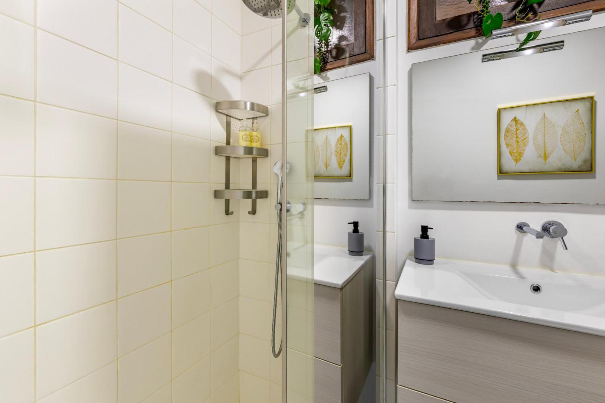 Cosy Remodeled Apartment In The City Center ฟุงเดา ภายนอก รูปภาพ